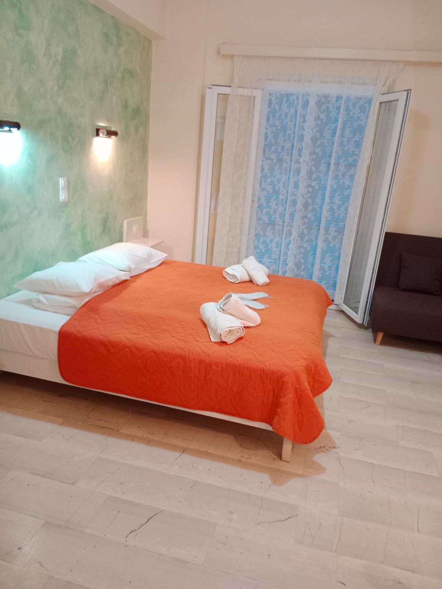 Aristides Studios Перама Экстерьер фото
